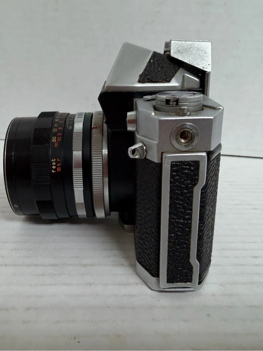 Vintage  Petri Flex V SLR Camera w/ Petri 55mm F2 Lens CC lens UNTESTED AS IS